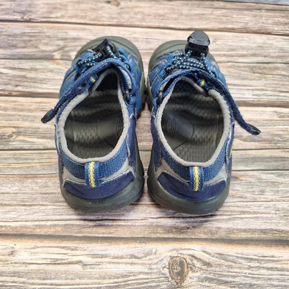 Little Kids' Chaco Newport H2 Navy Blue and Charcoal Grey‎ Size 12